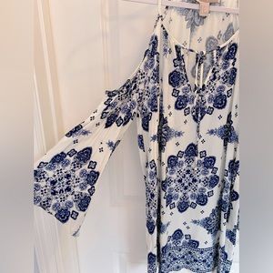 Long sleeve dress with shoulder cut outs from Forever 21.